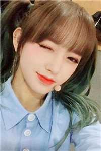 小说穿成知青小炮灰，她在六零当拽姐