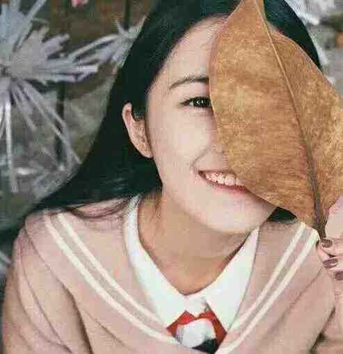 小说签到一百年，她的咸鱼马甲被爆了