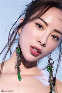 小说彩礼谈崩后，被迫相亲邻家首富