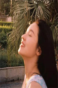 小说重生后，女将军她掀翻渣男府邸