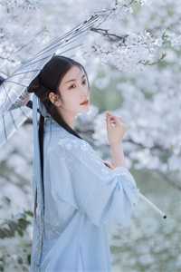 穿书恶毒女配，病娇男主囚我爱他全章节