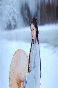 重生末世十天前，囤满物资的我被女神倒追完整版