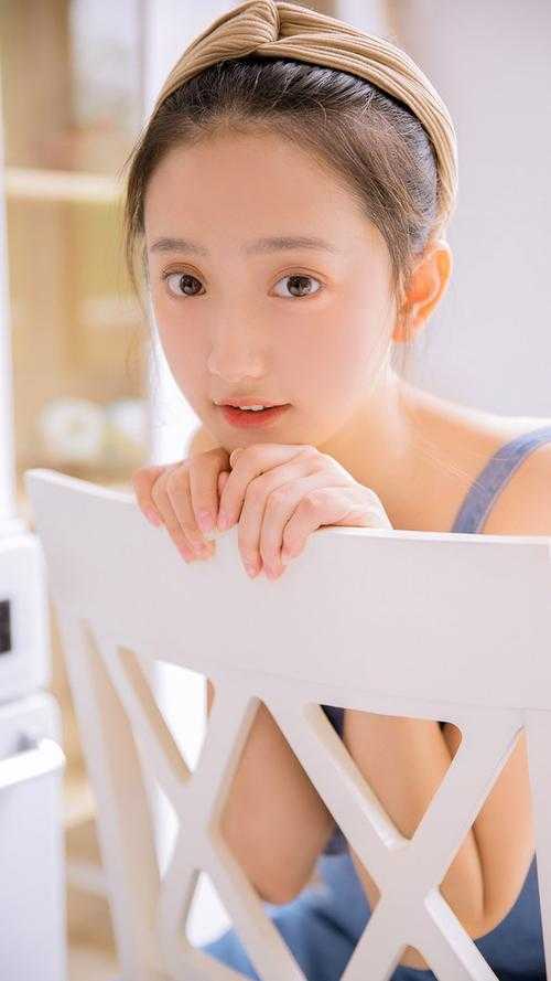 开局收集校花图鉴，觉醒SSS级异能全文版