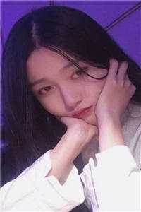 全章节嫁给穷小子后，她成了百亿富婆