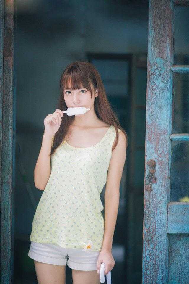 重生后，我和绝美校花奔现了小说
