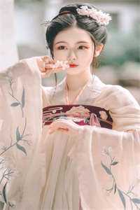 庶女归来，整个侯府下跪求饶精选小说