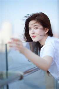 活成前任白月光后，她桃花朵朵开全章节