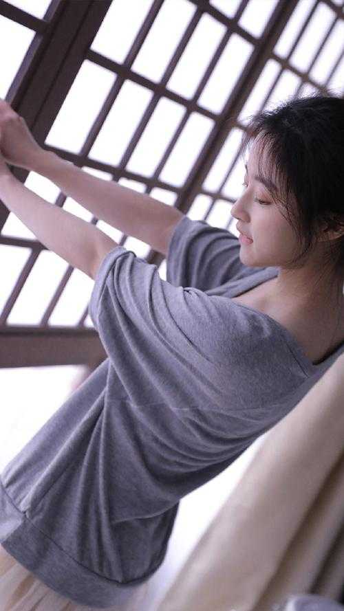 穿成十八线小糊咖后，玄学大佬算卦改命全章节