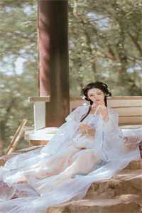 七零军婚甜宠：知青她又娇又飒畅销书籍