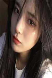 重回身死前，她转身抱紧了死对头大腿畅销书籍