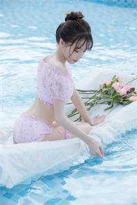 畅销书目重生后怒甩渣夫，军婚甜如蜜