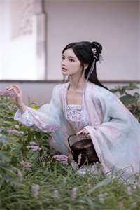 畅读全文总裁请勿扰，原配已重生