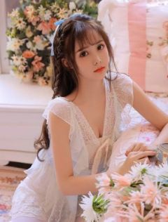变萌妹后，被腹黑凤傲天女主堵门完整文集