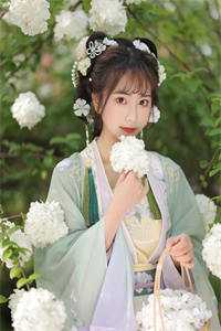 八零：凝脂美人嫁首富后好孕连连小说