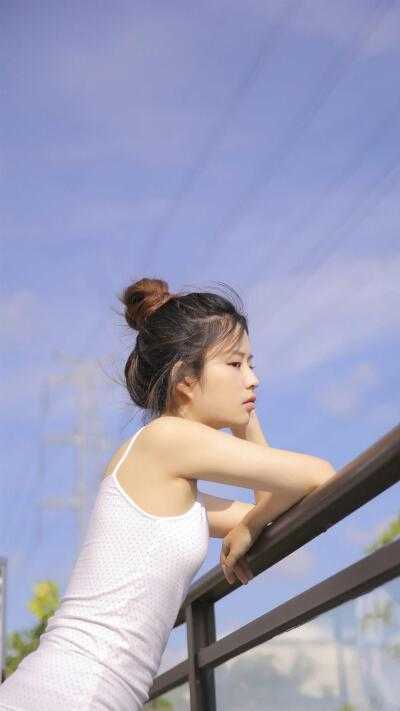 全本小说推荐开局赐死未来女帝，我昏庸就变强