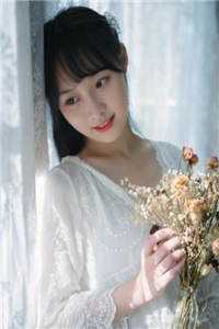 完整阅读开局和女神领证：激活宝箱系统！