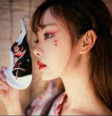 全校公敌！和美女老师谈恋爱精品推荐