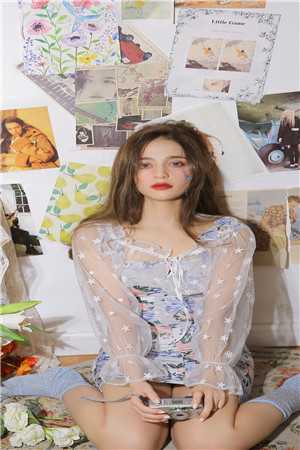 畅读精品小说拥抱向日葵的女孩