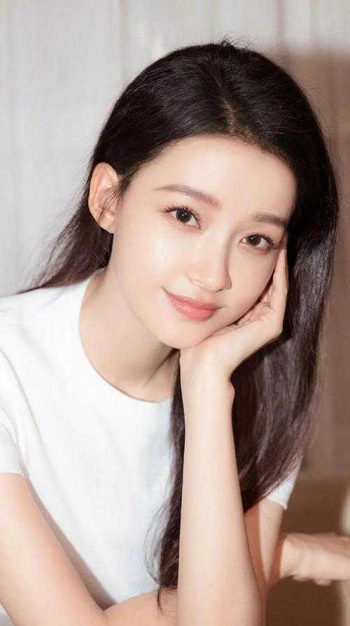 短篇小说阅读穿成恶毒女配后，她摆烂上位