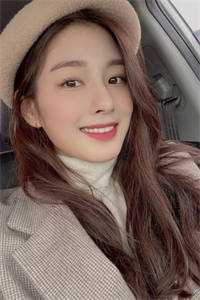 被渣后，她日日纸醉金迷全章节