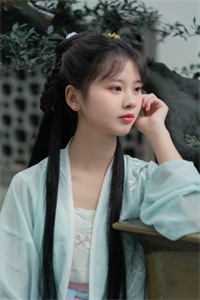 畅读佳作推荐惊！疯批女配重生后硬刚穿越女
