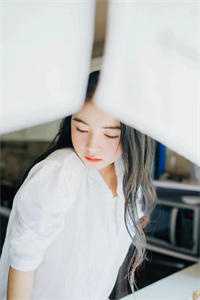 闪婚恶汉：我在七零拯救全家炮灰在线阅读