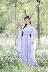 小指勾勾绕，周总乖乖跟我走