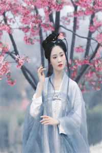 一朝穿越，开局成为舔狗男配