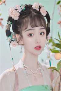 小白花与总裁决裂后，他后悔疯了