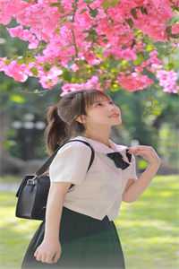 刚刚权倾朝野，就被女帝模拟人生精选小说