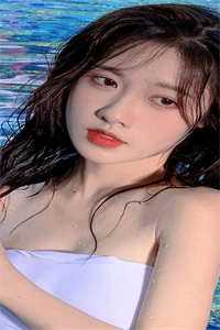精选篇章都拜师女主？那我只好独享女魔帝