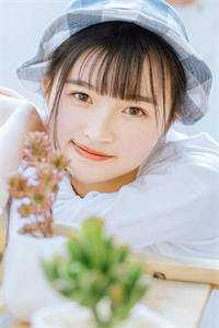 精选篇章废柴逆袭成神，冰山美男阴魂不散