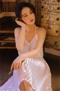 优秀文集离婚后，我被小鲜肉们围满了