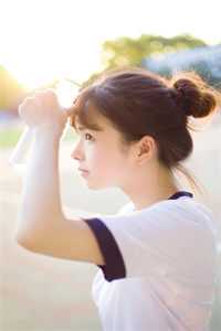 完结版流落荒岛后,我教女神求生