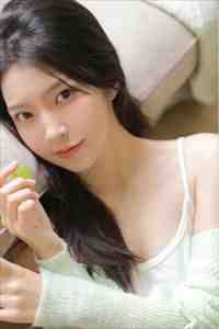 活成前任白月光后，她桃花朵朵开全集阅读
