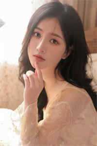 精品篇带着女儿入宫后，她成了宫斗冠军