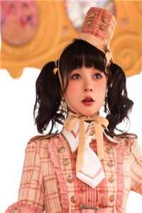 全集小说全校公敌！和美女老师谈恋爱