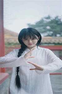 美人多娇画青云陈阳乔英姿小说