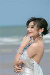 我疯狂吃野果后，成宗门最强