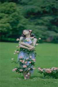 替嫁后，她成了大佬的掌心娇