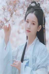 姐妹，我们撞男友了娜娜林凯小说